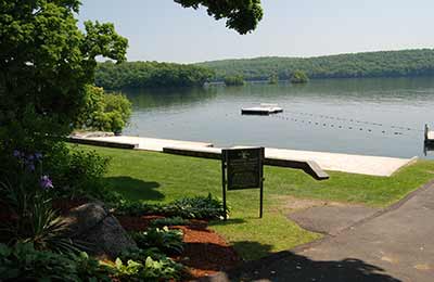 Knollcrest on candlewood lake